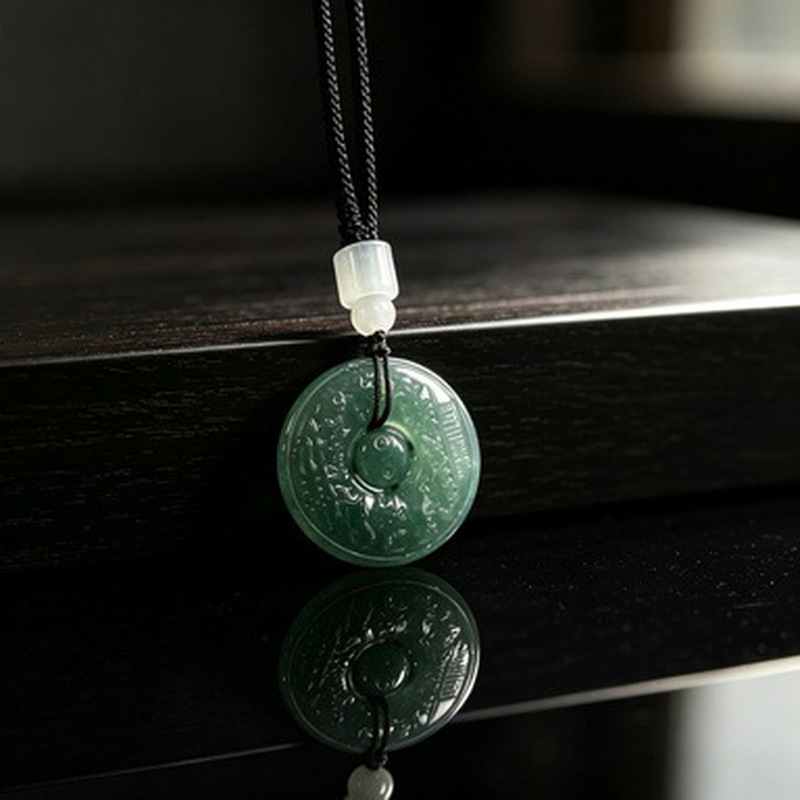 Mountain Ghost Coin Round Pend - Beauty & Makeup Katia Di Paola ulasan dan harga
